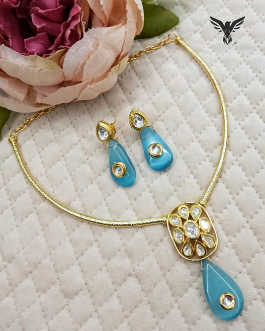 Kiara Oval kundan hasli in ice Blue for woman