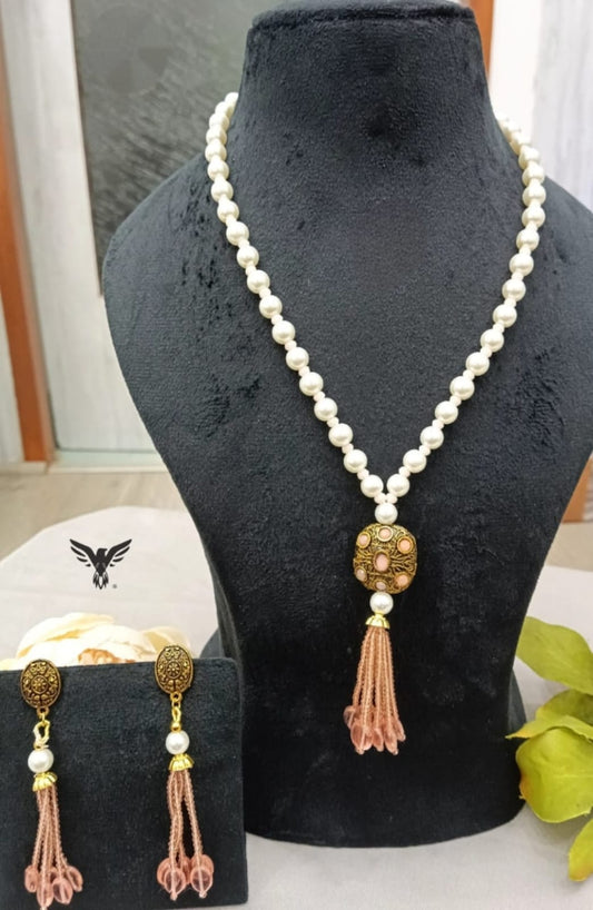 Pearl string with hydra hanging beads mala in Peach from jaipur