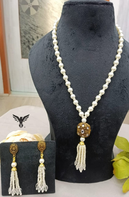 Pearl string with hydra hanging beads mala in White from jaipur