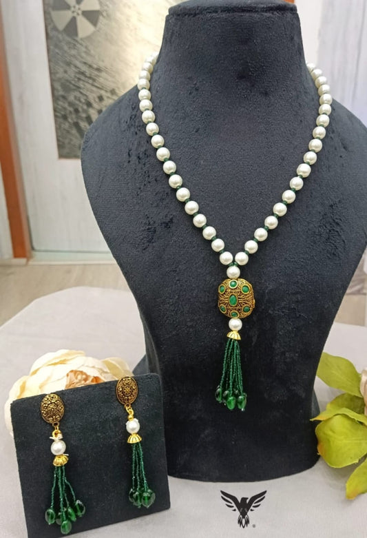 Pearl string with hydra hanging beads mala in Green from jaipur