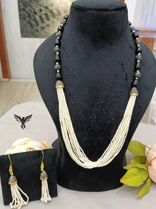 Natural beads with pearl string mala in Black for women