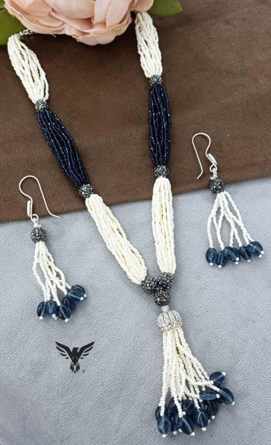 Pearl with beads strings in Blue for women