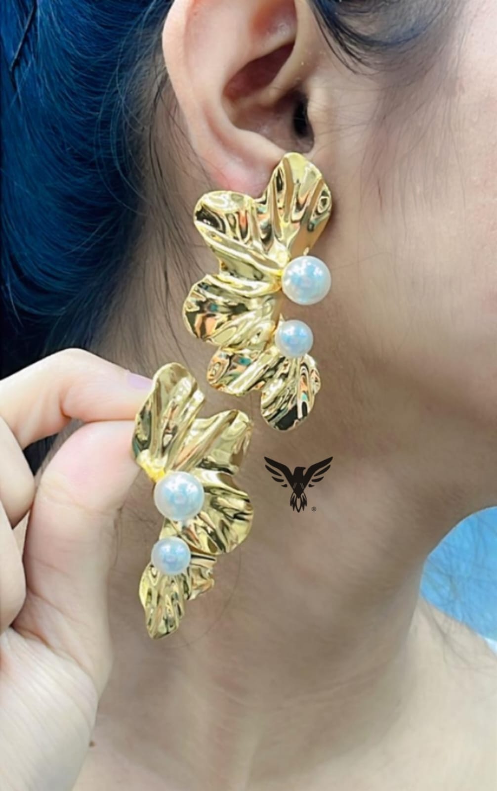 PEARL STATEMENT EARRINGS