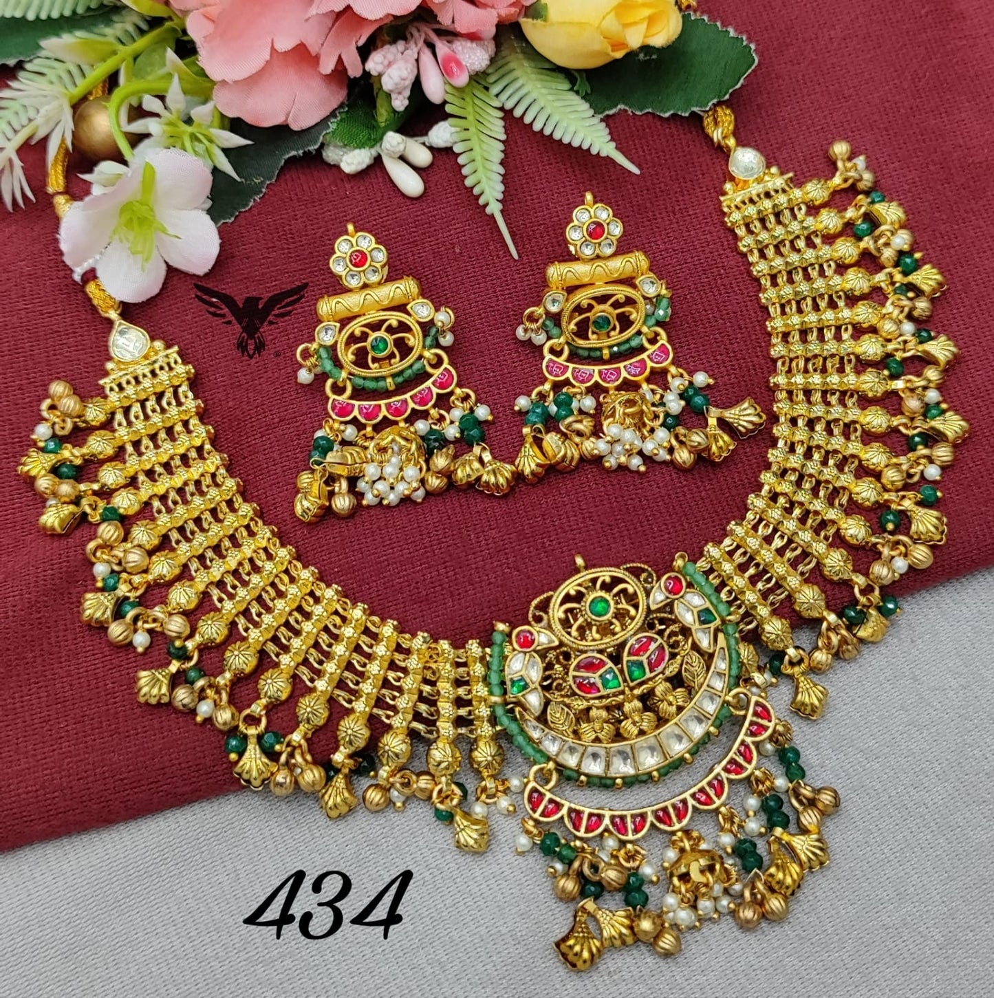 Golden tone paachi kundan necklace in multi  for women