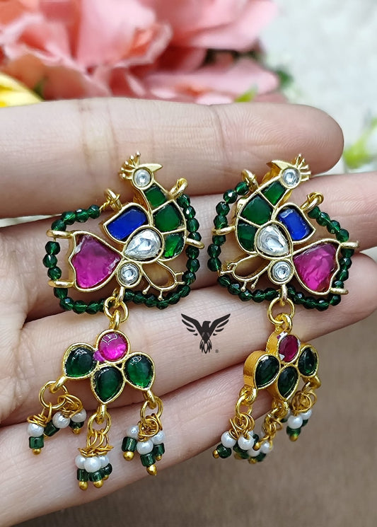 Beautiful earrings with hanging motive in multi for women