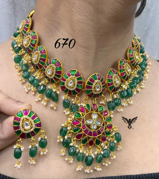 Antique with kemp stones with emerald beads in ruby for women