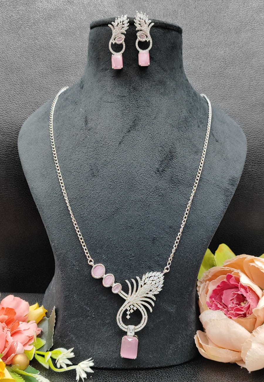 Suhani Beautiful Pendent Set In Pink For Women