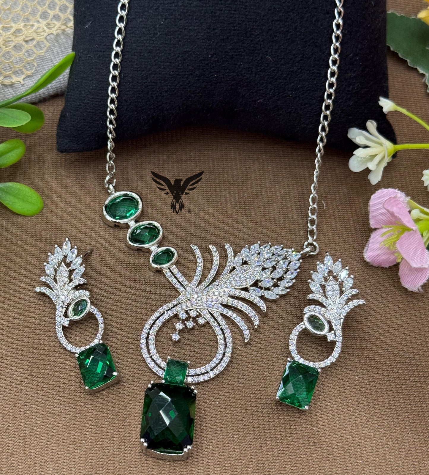Methili  Pendent Set In Emerald for women