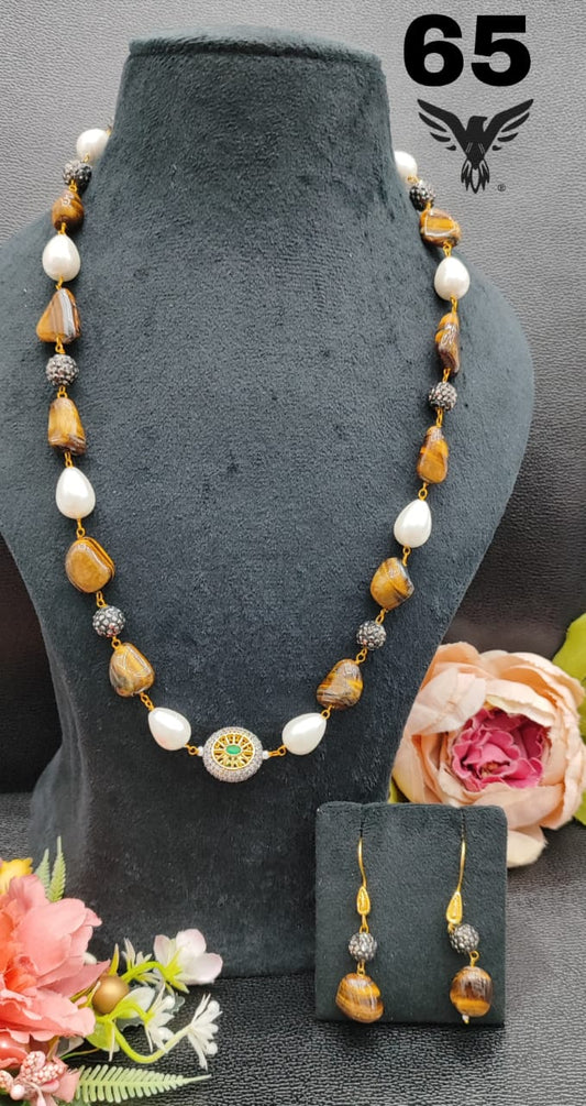 PEARLS WITH COLOURED STONES IN ORANGE AND WHITE FOR WOMEN