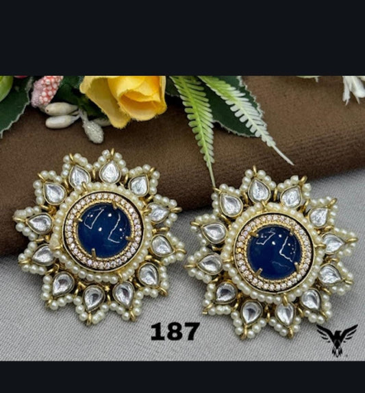 SUNFLOWER MOSSANITE WITH PEARLS STUDS IN BLUE FOR WOMEN