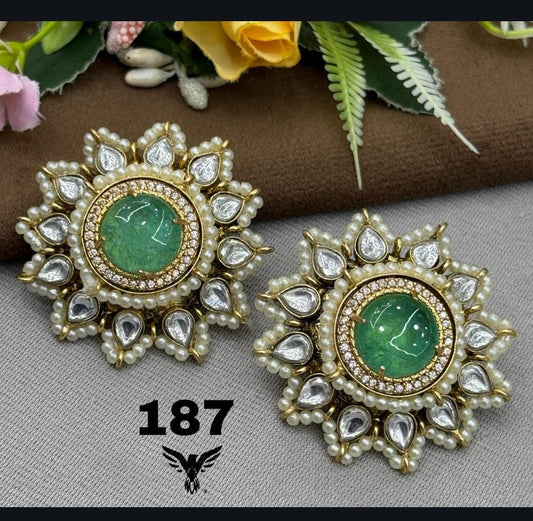 SUNFLOWER MOSSANITE WITH PEARLS STUDS IN MINT FOR WOMEN