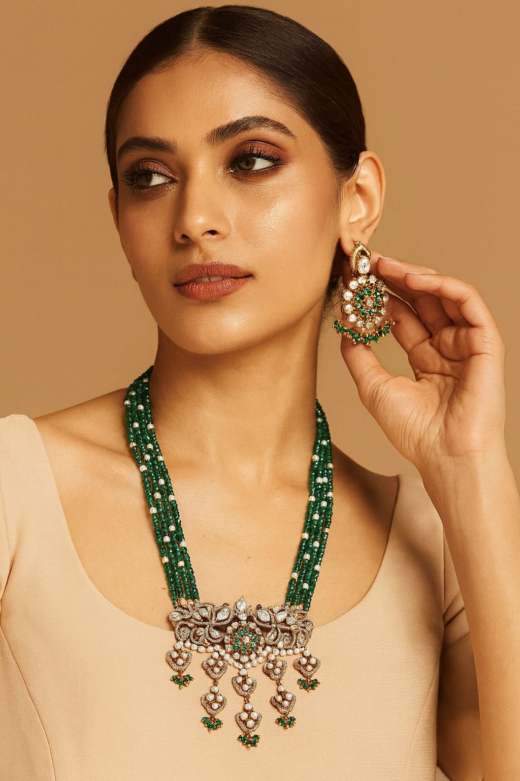 Long oynx beads necklace with mossanite pendent  with earrings in green for women
