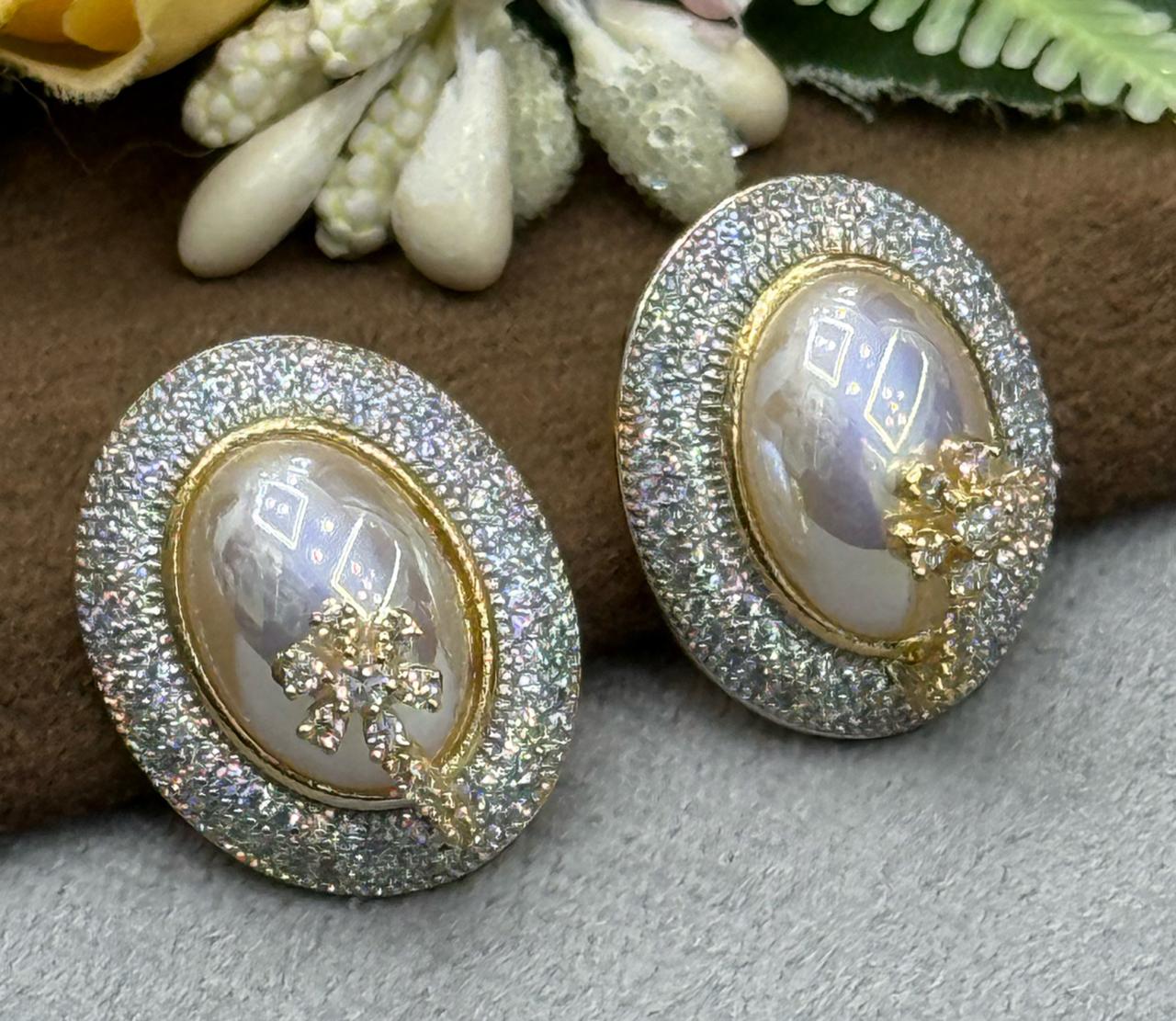GOLDEN POLISH OVAL SHAPE AD STONE
