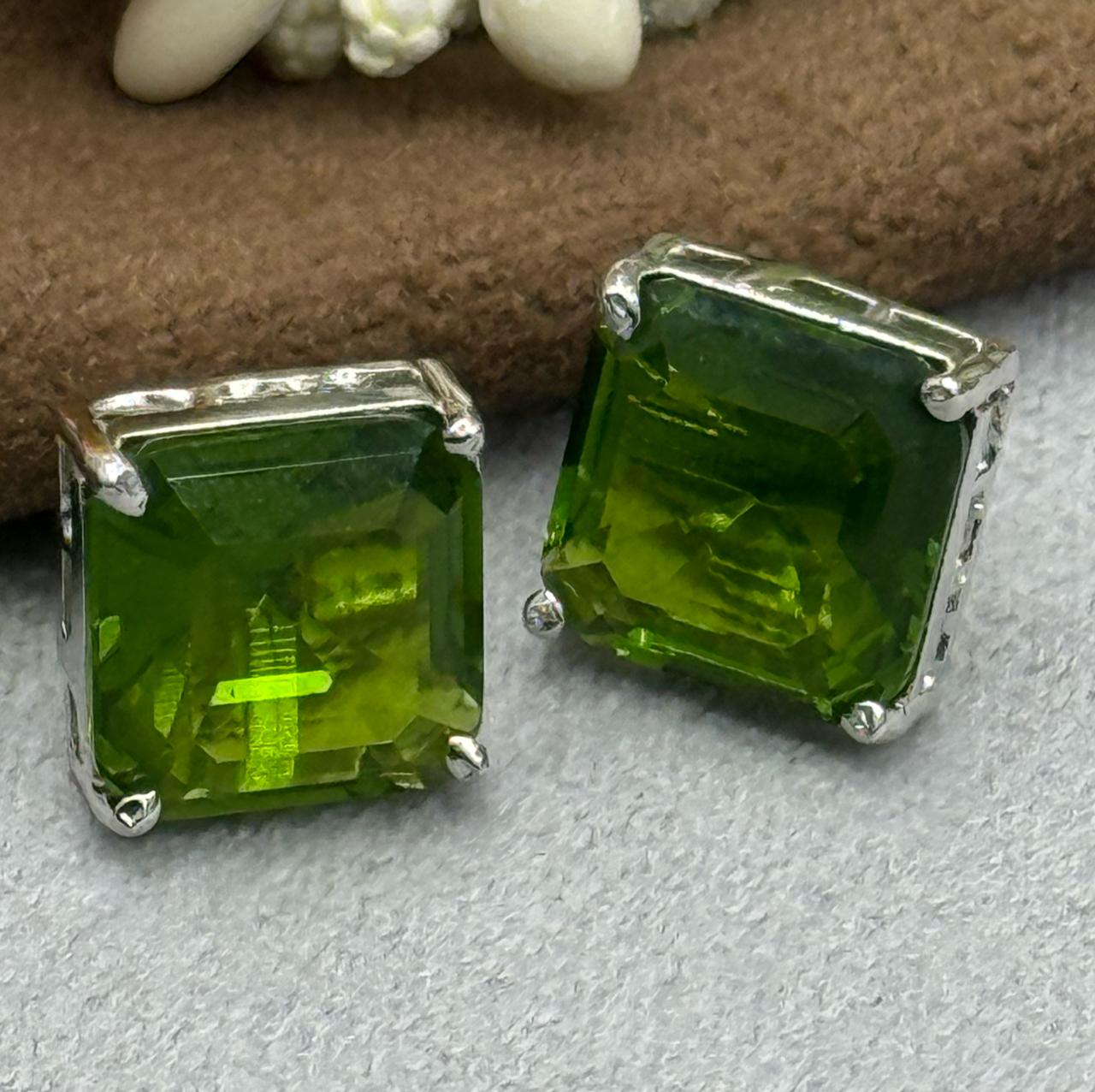 SQUARE SHAPE GREEN COLOUR CZ STONE FOR WOMAN