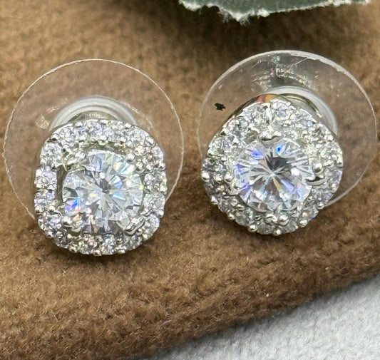 SILVER POLISH AD STONE EARRING