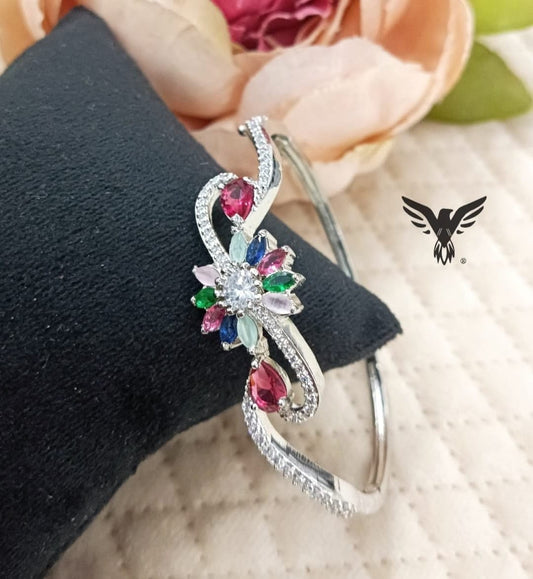 BEAUTIFUL UNIQUE MULTICOLOR FLOWER SHAPE BRACELET