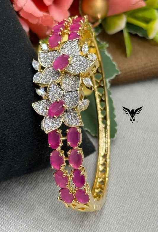 CLASSIC GOLDEN POLISH HOT PINK BRACELET FOR WOMEN