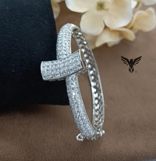 WHITE COLOUR INVISIBLE SETTING BRACELET FOR WOMEN