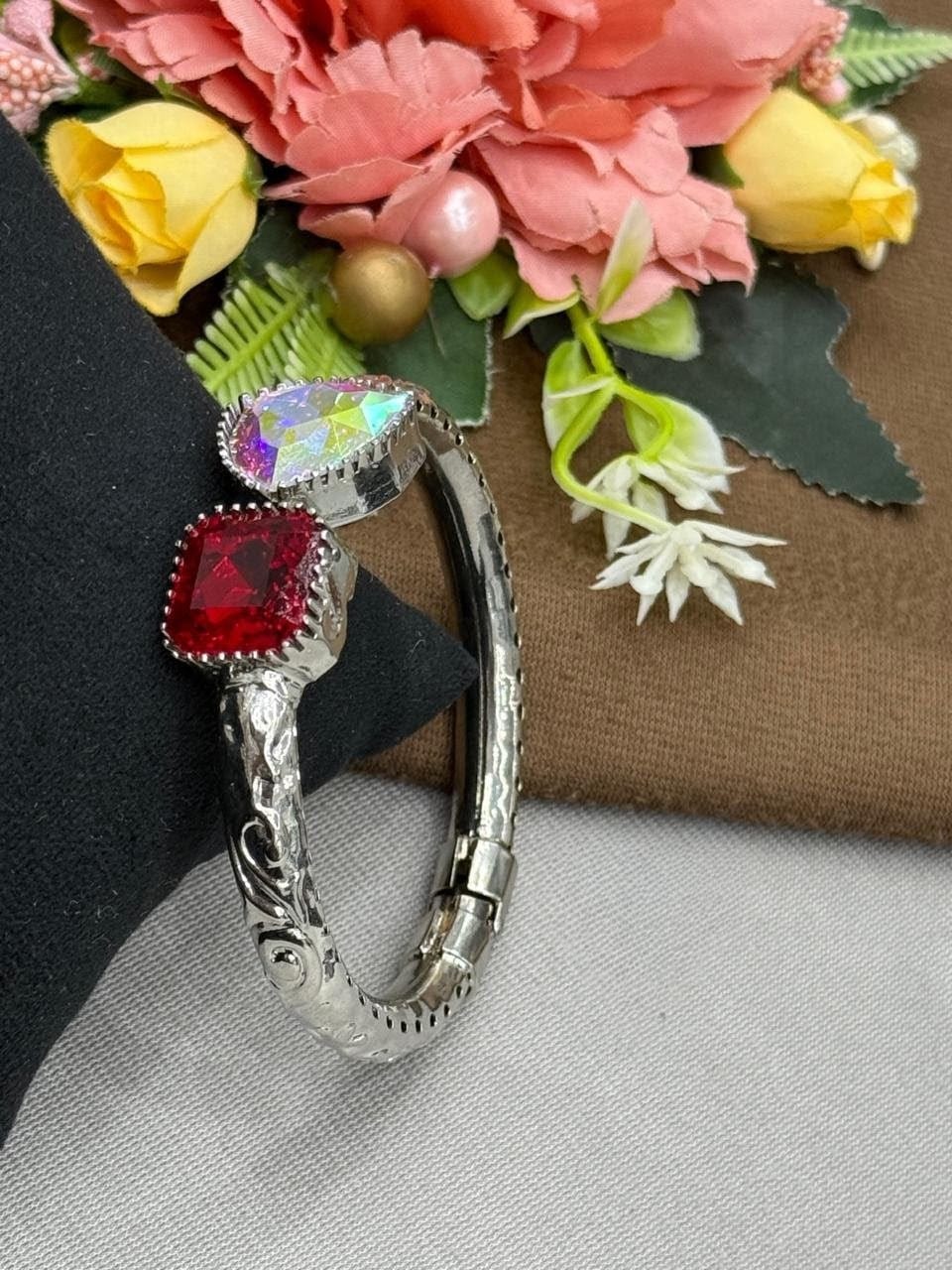 SWAROSKI RED STONE SILVER POLISH DIAMOND FOR WOMEN