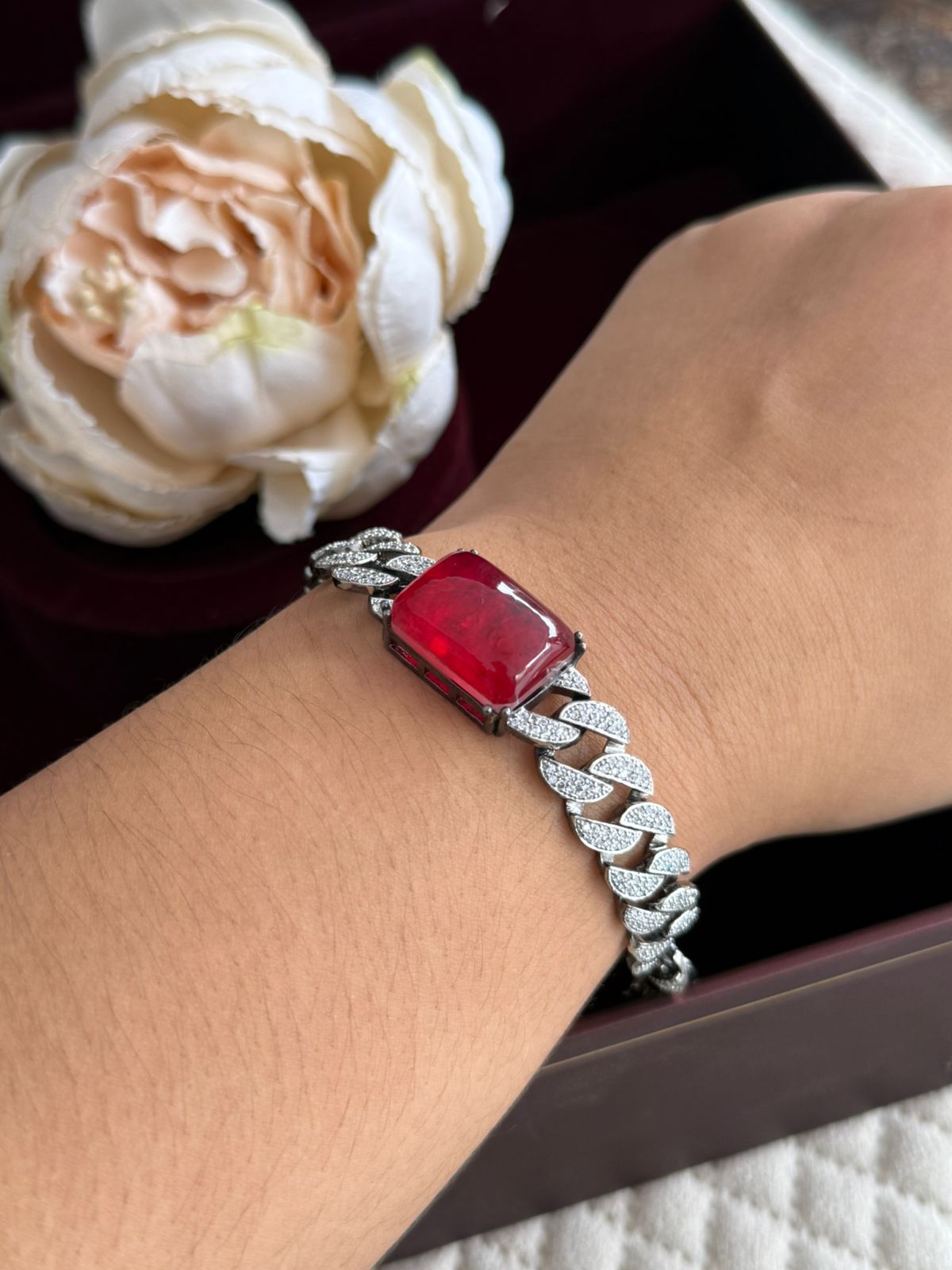 SILVER PLATED CHAIN SHAPE BRACELET