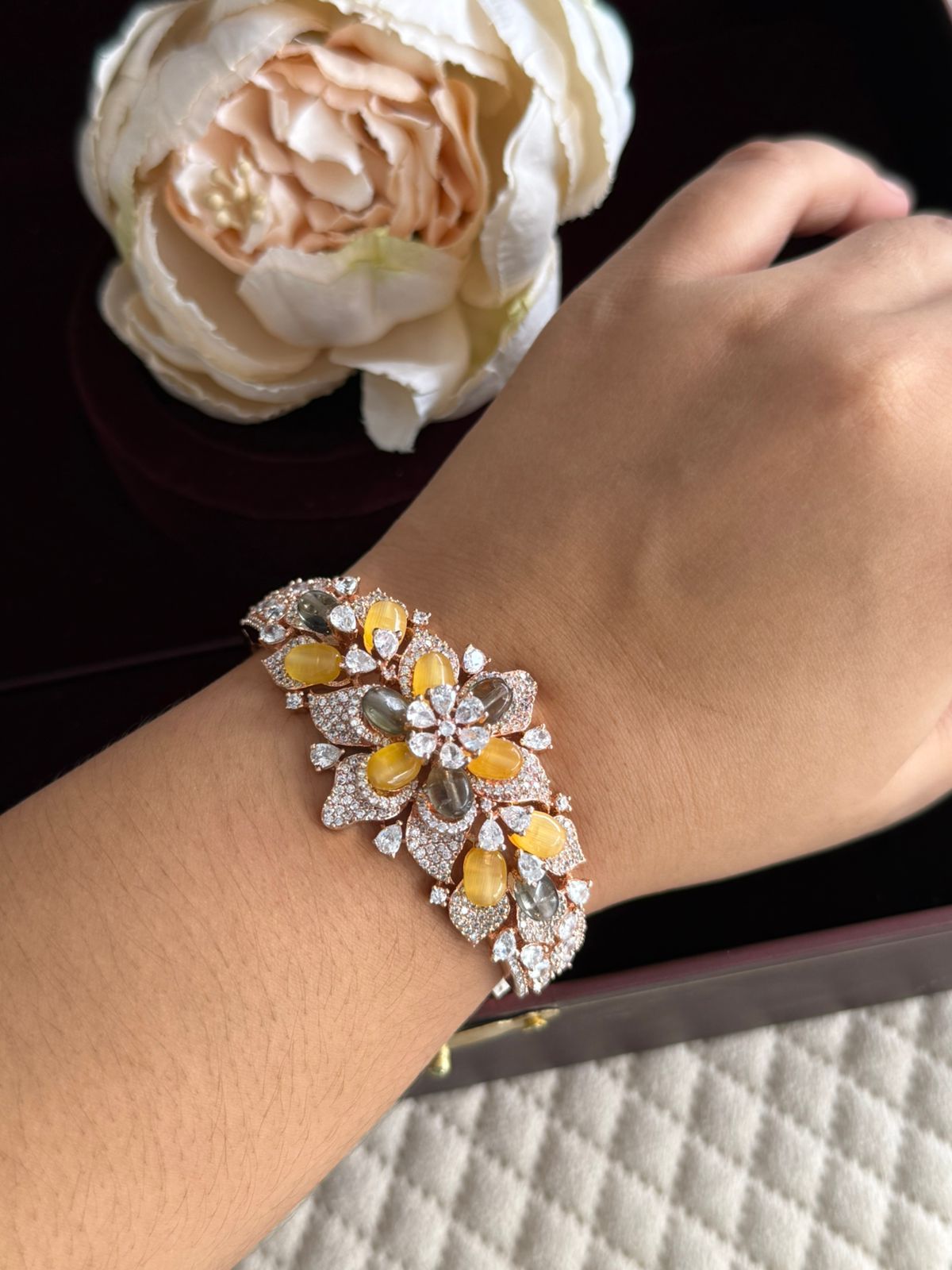 TULIP BEADS WITH CZ STONE BRACELET FOR WOMEN