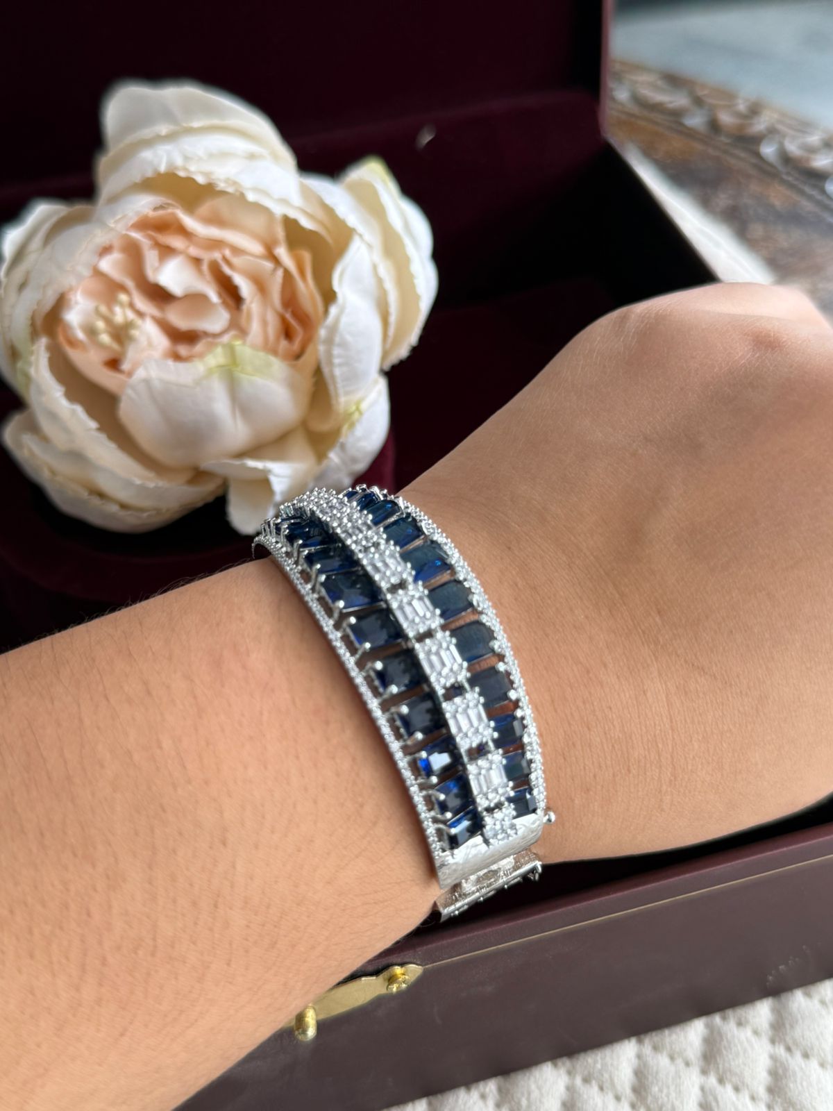 CLASSIC BLUE DIAMOND BRACELET WITH SILVER POLISH AND CZ STONE