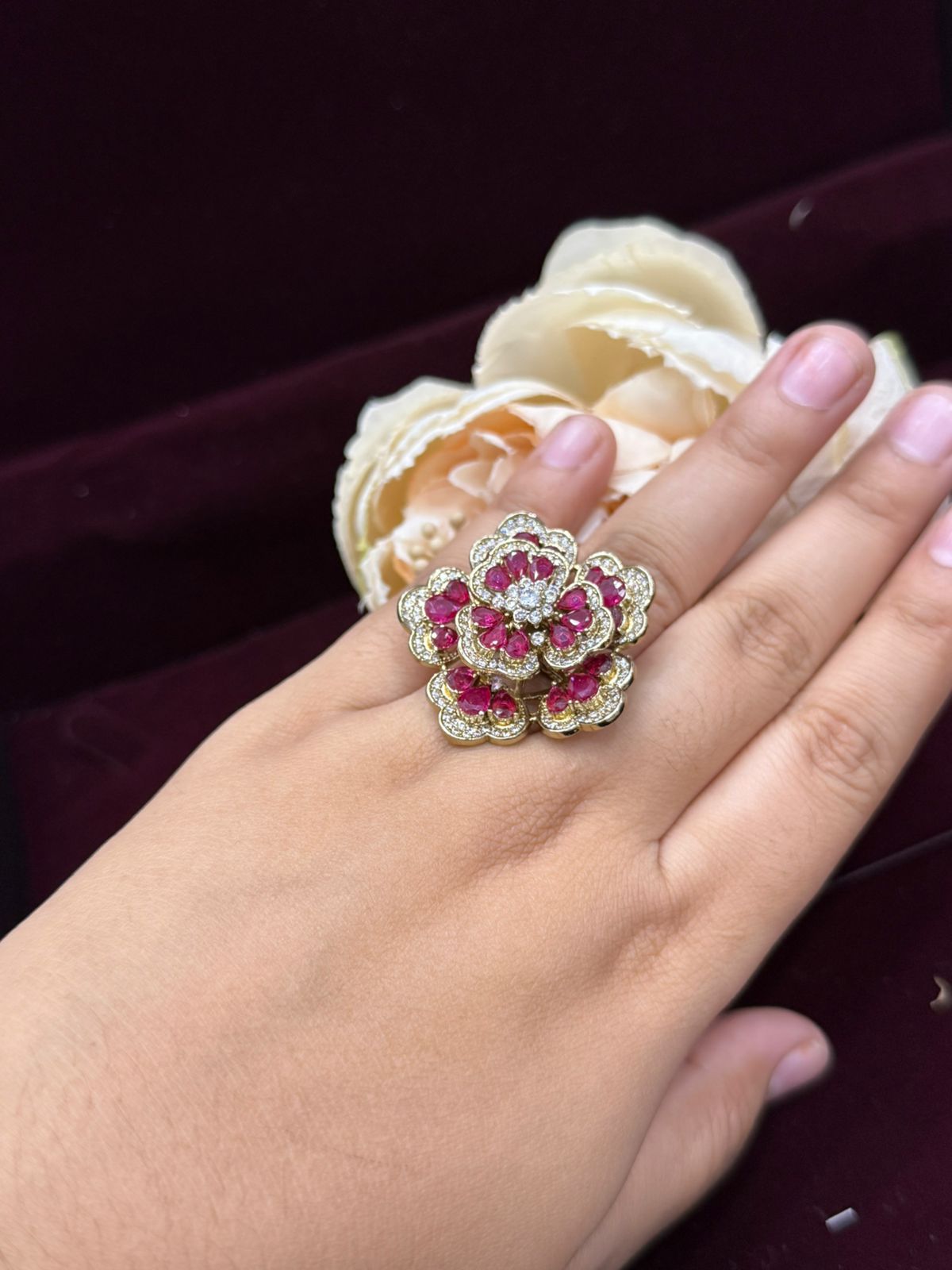 RED BEAUTIFUL FLOWER RING FOR WOMEN