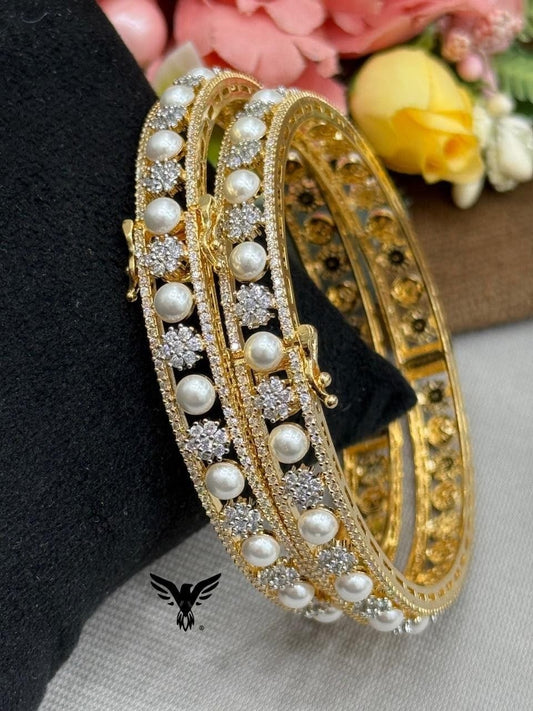 UNIQUE GOLD POLISH WITH WHITE DIAMOND BANGLES