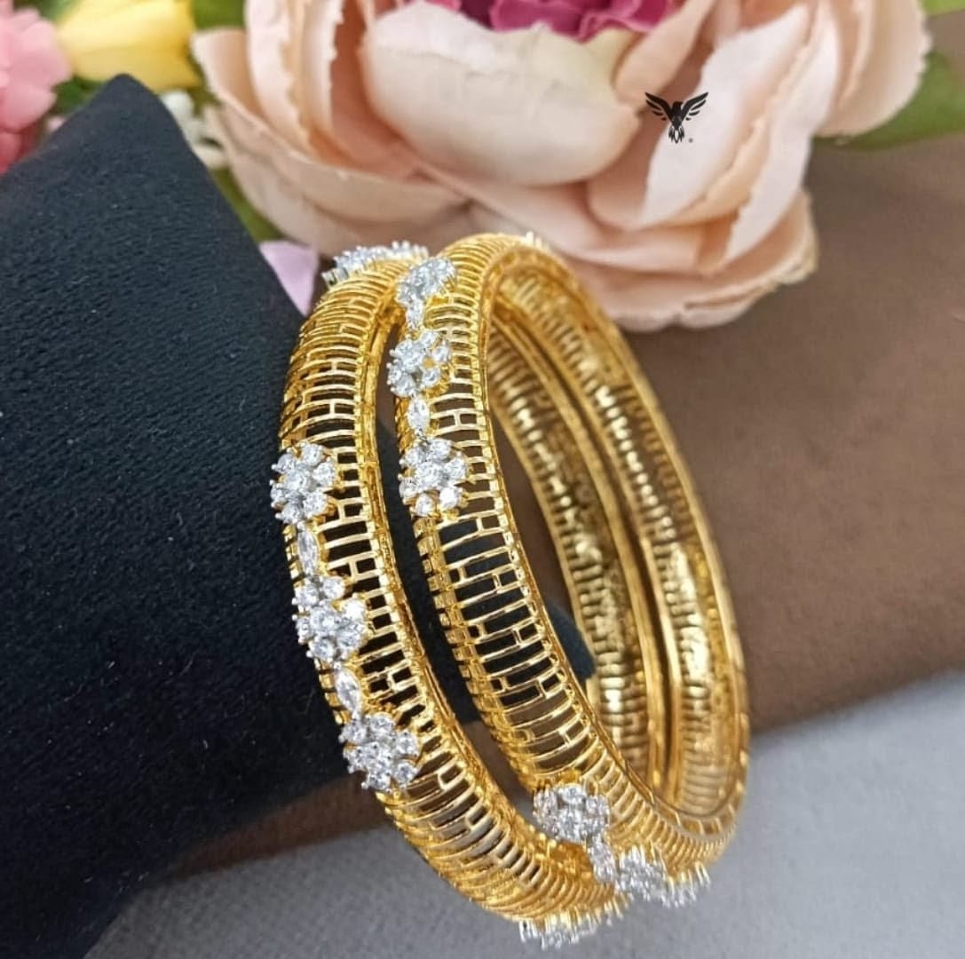 ROUND SHAPE IN GOLDEN POLISH BANGLES FOR WOMEN