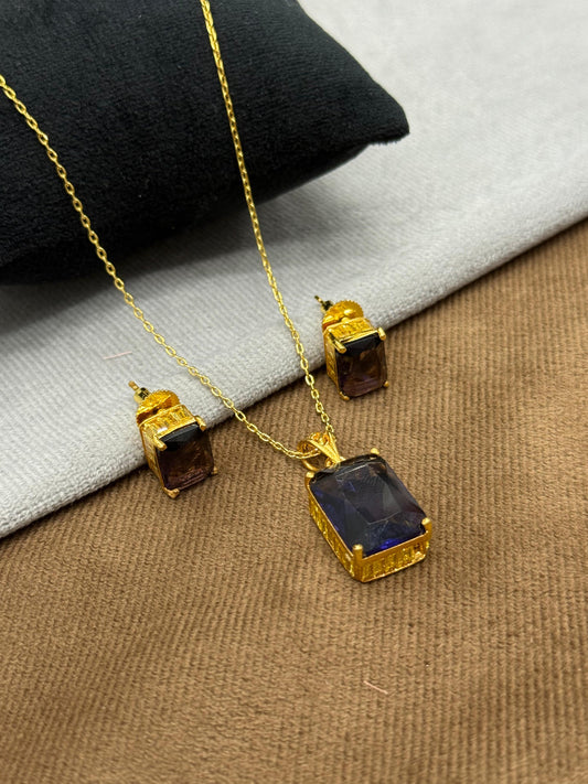 PURPLE COLOUR WITH GOLD POLISH PENDANT SET FOR WOMEN