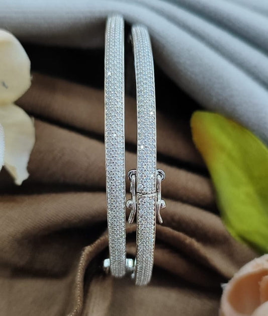 AD BANGLES WITH SILVER POLISH FOR WOMEN