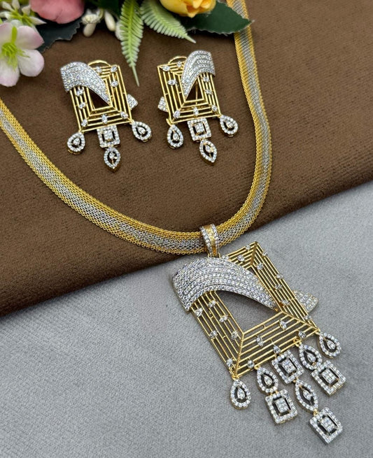 Gold-Plated Diamond-Cut Necklace & Earring Set