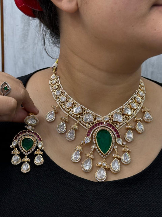 Sunheri Kundan With Pota Stones And Mossanites for women