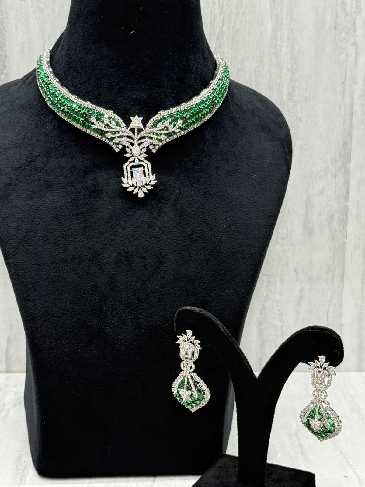 iNVISIBLE  SETTING CZ HASLI IN  EMERALD GREEN FOR WOMEN