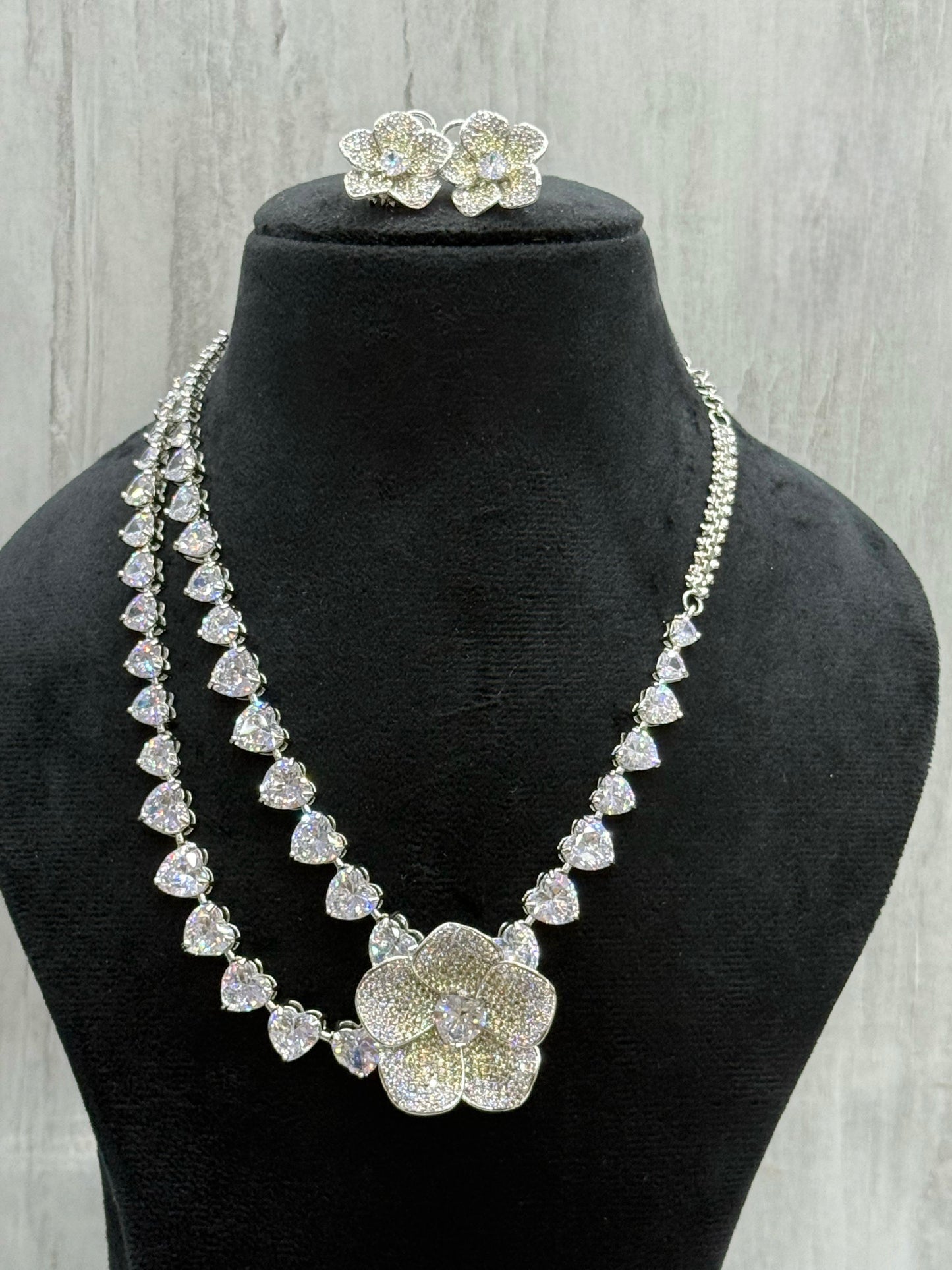 NEETA AMBANI SWAROSKI NECKLACE IN CHAMPAGNE FOR WOMEN