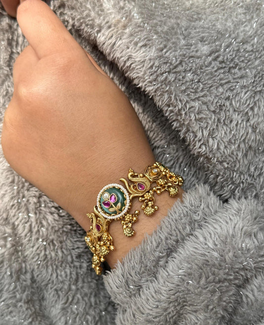 Kundan Golden Plated Bracelet for woman