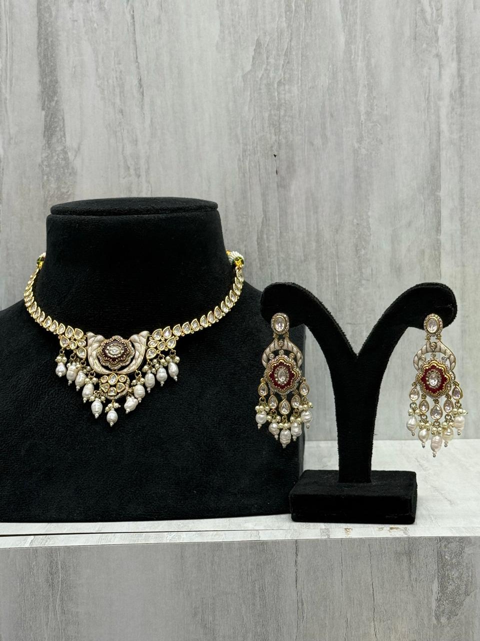 MOP Kundan Necklace With Pearls For Women