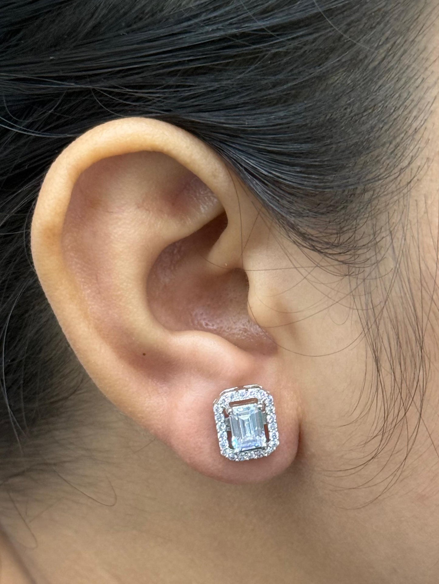 SILVER POLISH CLASSIC AD STUDS