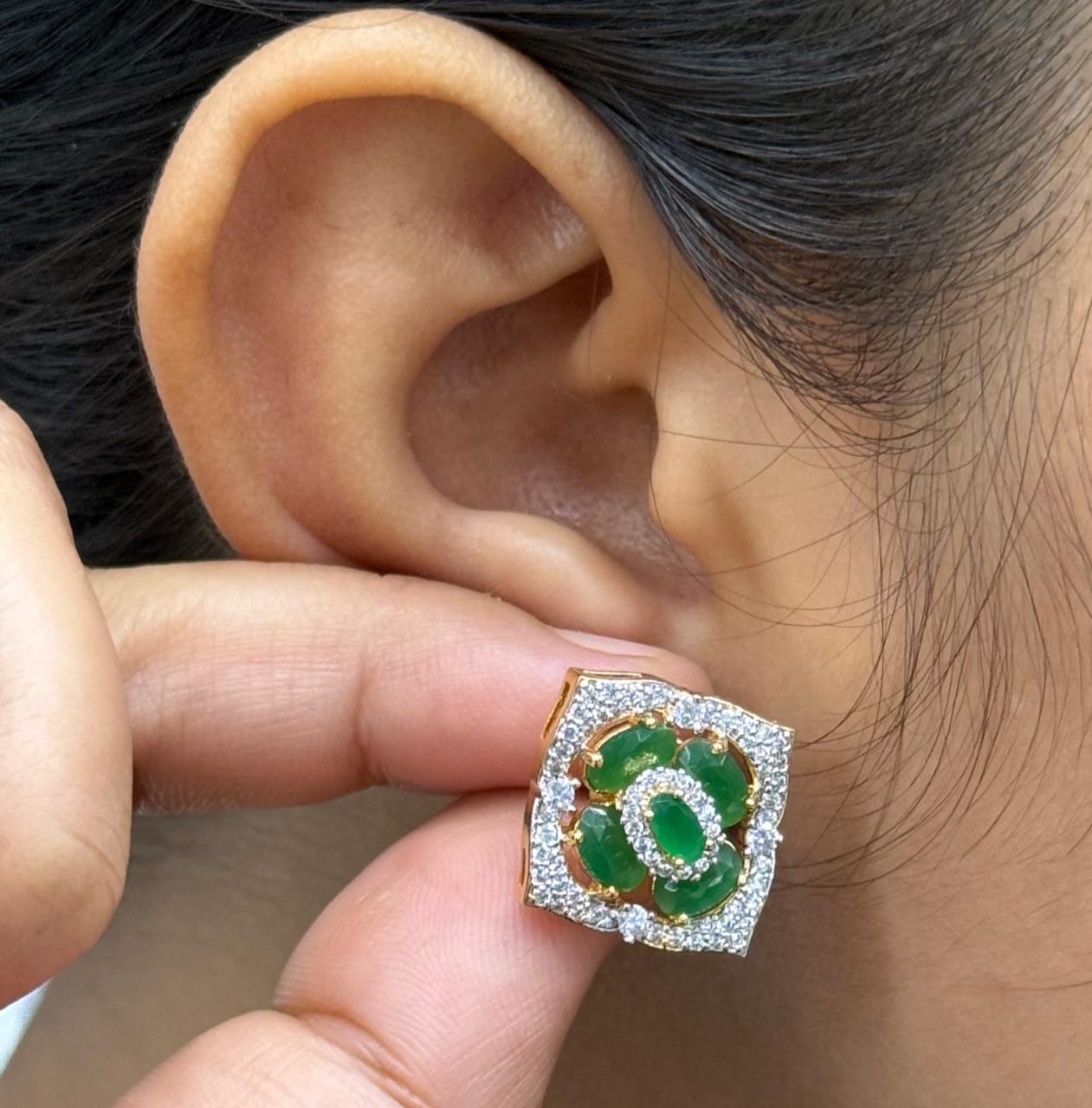 GREEN AND SILVER SQUARE AD STONE EARRING