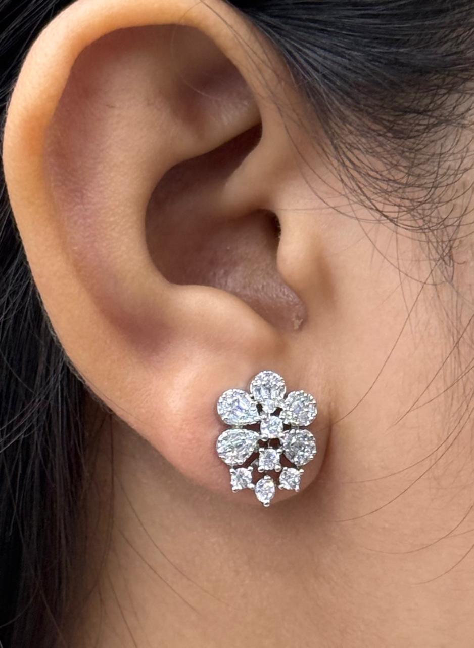 FLOWER SHAPE SILVER POLISH AD STONE
