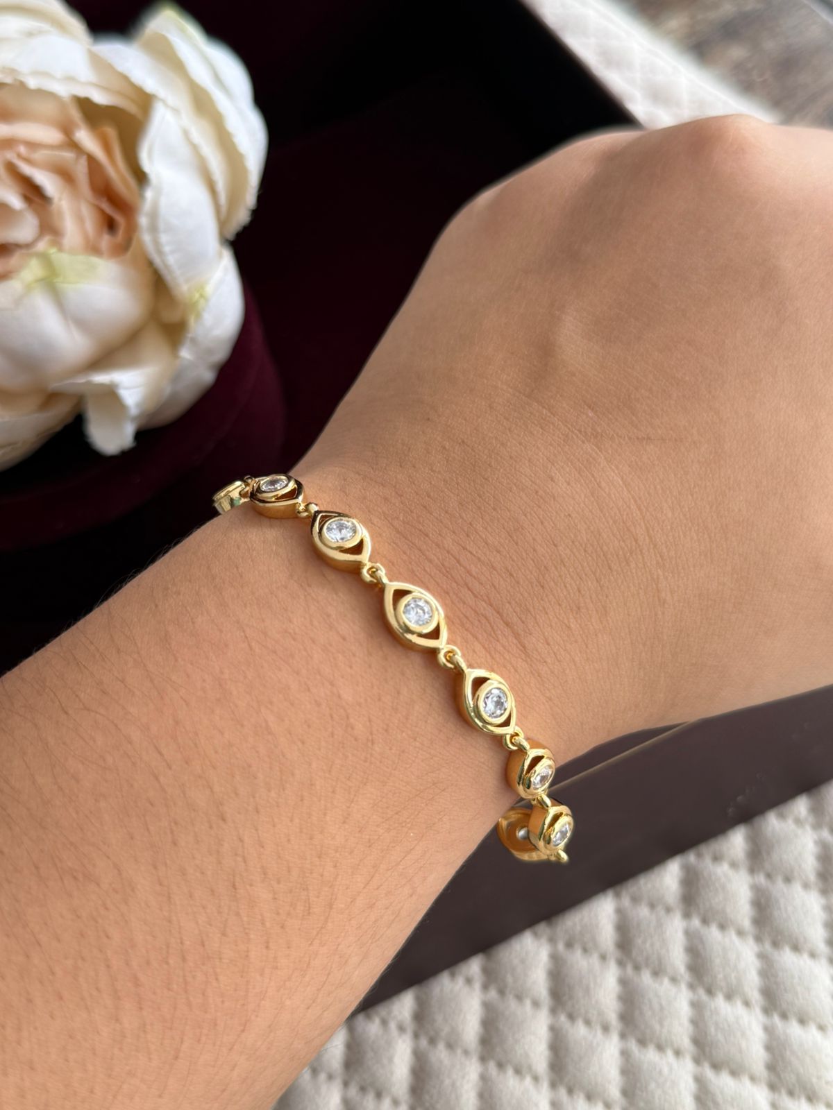 ANTITARNISHED WITH GOLDEN POLISH BRACELET FOR WOMEN