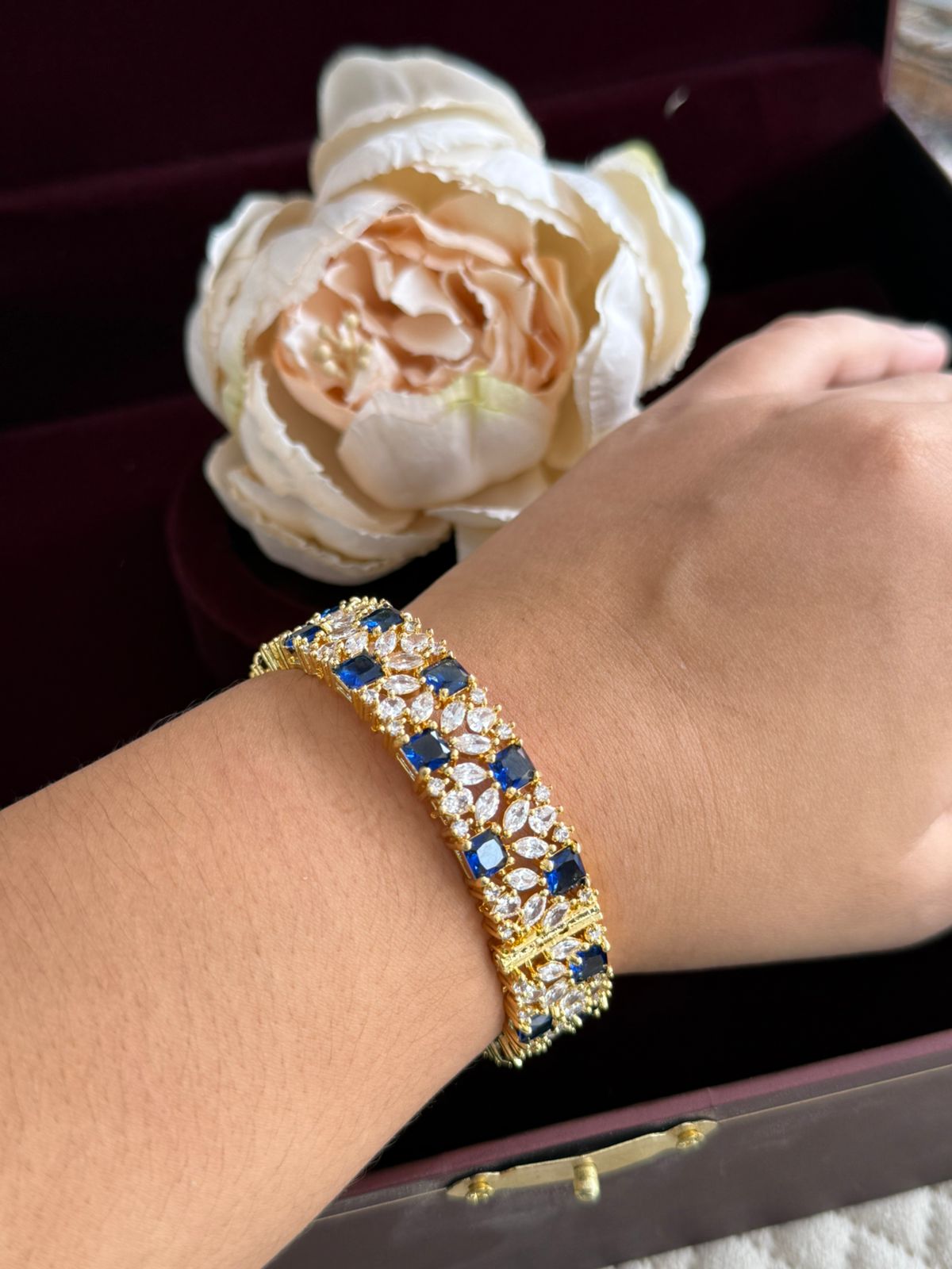 GOLDEN PLATED WITH BLUE CZ STONE DIAMOND BRACELET