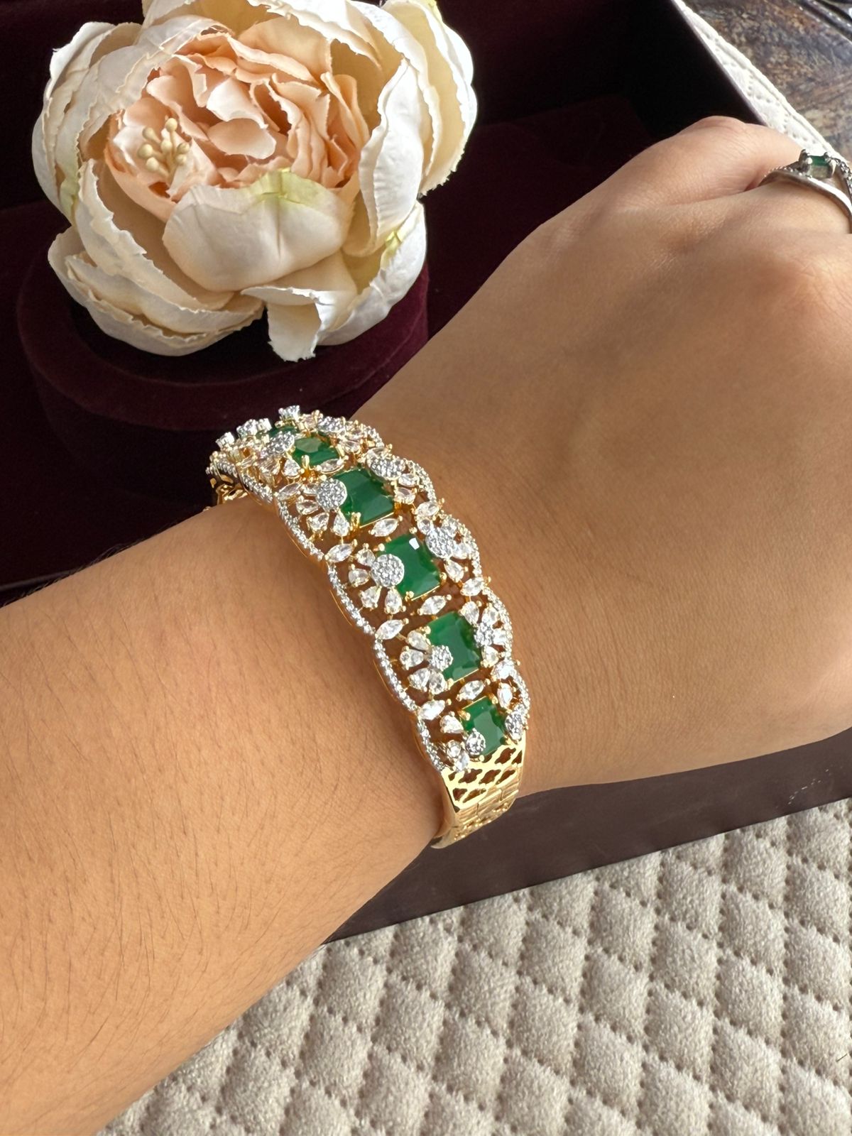 GREEN STONE WITH CZ BEAUTIFUL  BRACELET FOR WOMEN