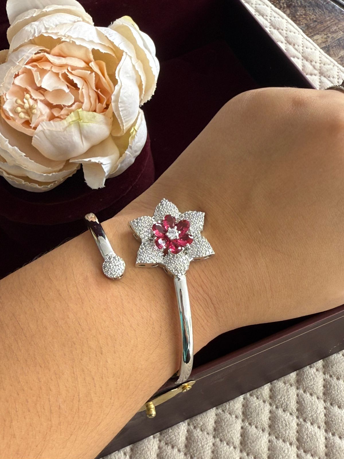 ADJUSTABLE SILVER POLISH WITH PINK CZ STONE
