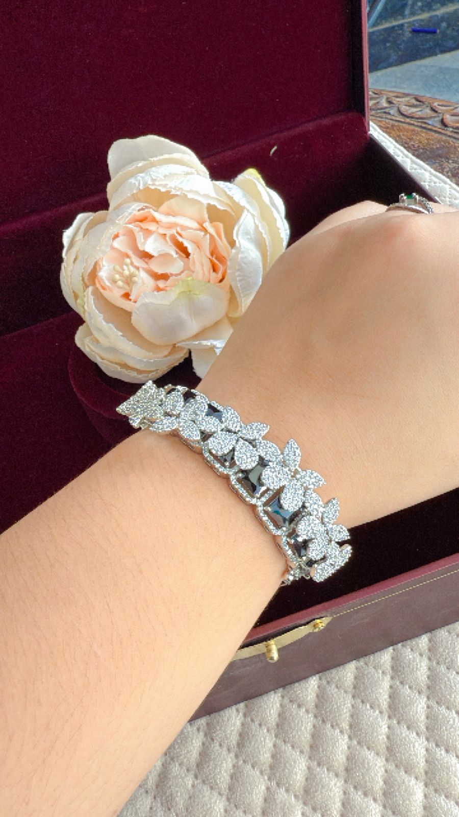 FLORAL CZ STONE WITH SILVER POLISH BRACELET FOR WOMEN