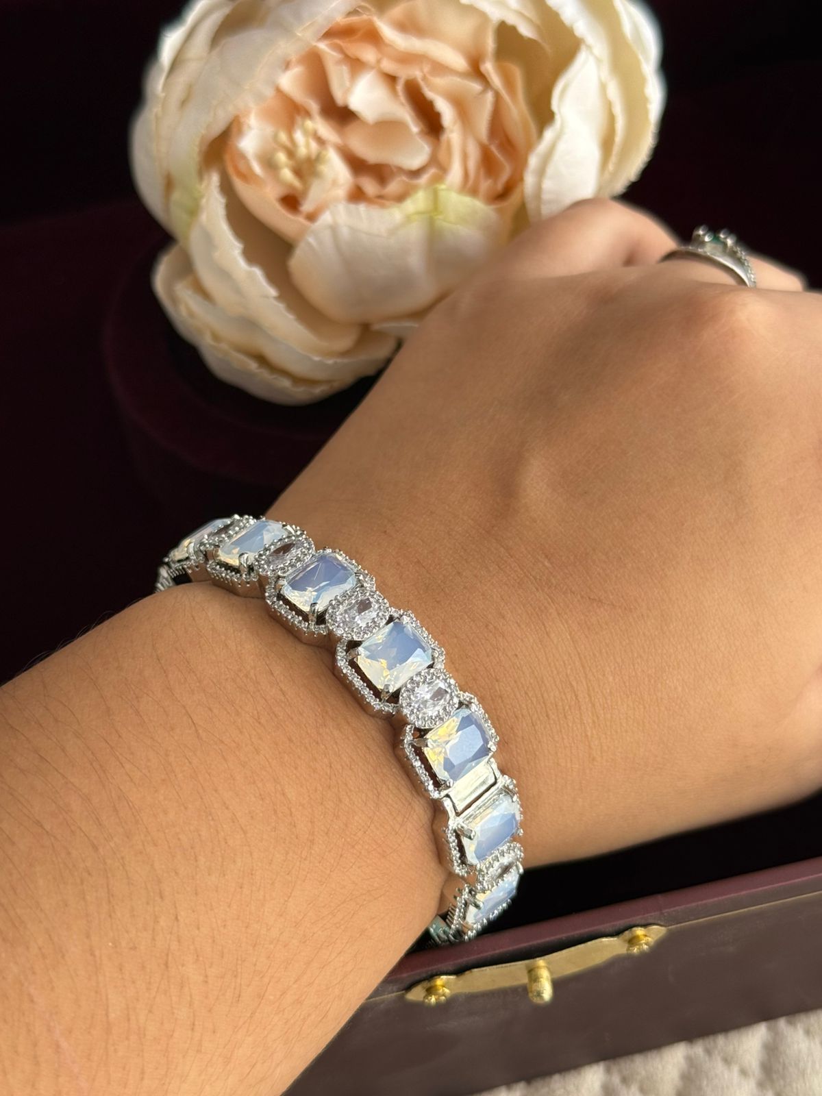 SWAROSKI  SILVER POLISH  BRACELET FOR WOMEN