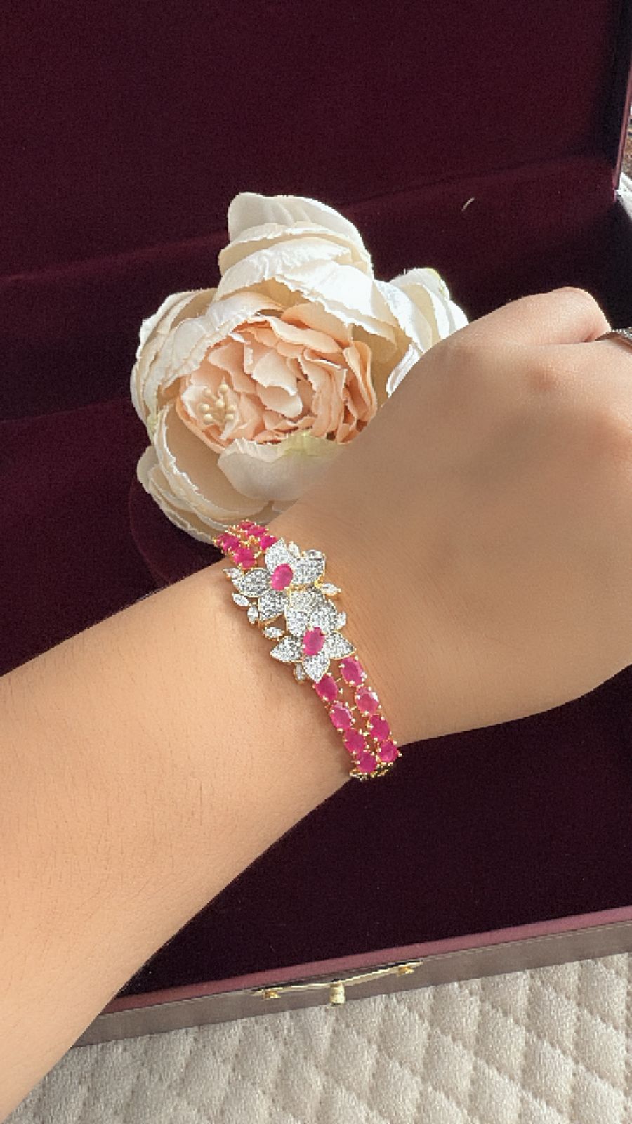 CLASSIC GOLDEN POLISH HOT PINK BRACELET FOR WOMEN