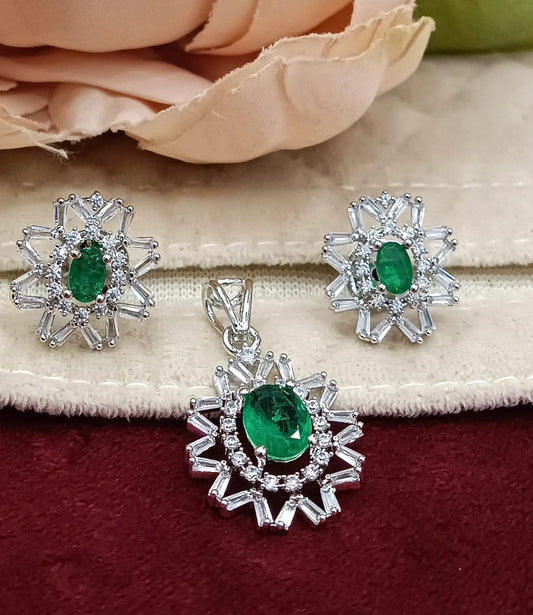 MINT GREEN CLASSIC AD PENDANT SET FOR WOMEN