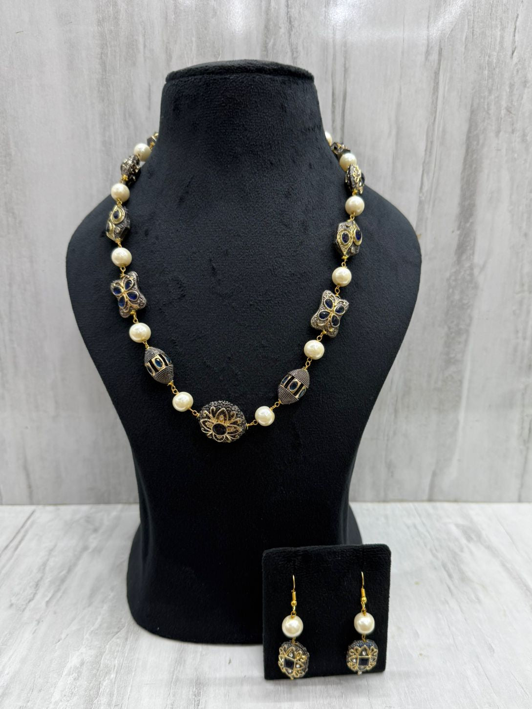 Meenakari and pearls single lina mala with earrings