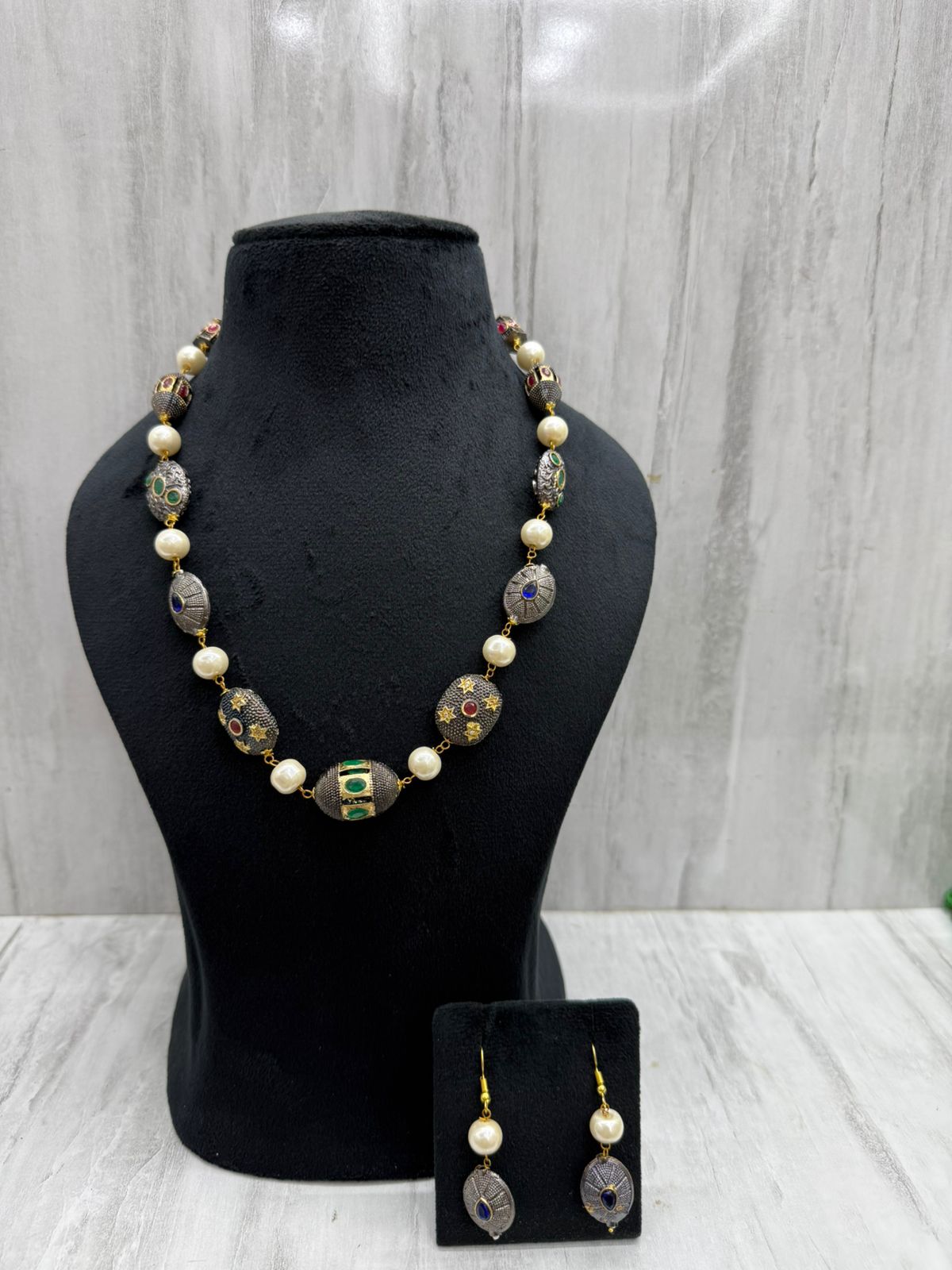 Jaipuri mala in Tanjore beads and pearls
